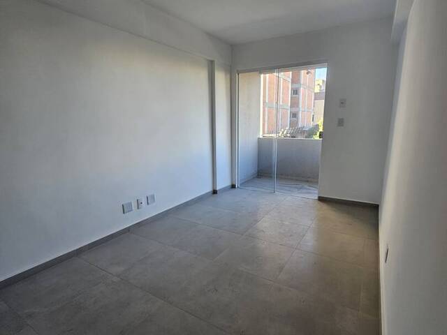 #271 - Apartamento para Venda em Resende - RJ