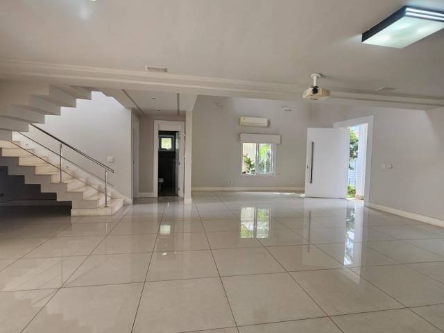 #288 - Casa para Venda em Resende - RJ - 2